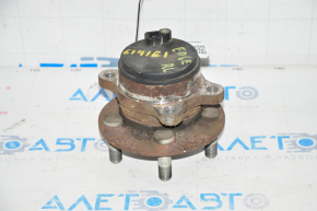 Rear left hub Ford Edge 15- FWD rusty