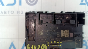 Front right door computer VW Tiguan 18 - broken mount