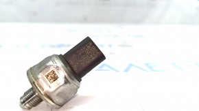 Fuel pressure sensor VW Tiguan 18- on the rail