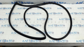 Door seal front right Chrysler Pacifica 17-
