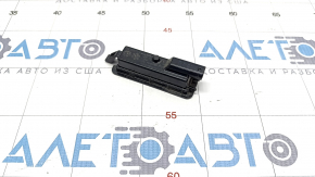 Tailgate number plate light left Chrysler Pacifica 17-