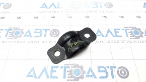 Front stabilizer bar mounting bracket right Chrysler Pacifica 17-