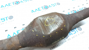 Catalytic converter from the middle part of Toyota Highlander 08-13 hybrid, dented, mesh crumbled