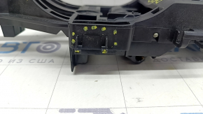 Rear right door handle mechanism Chrysler Pacifica 17 - broken mount