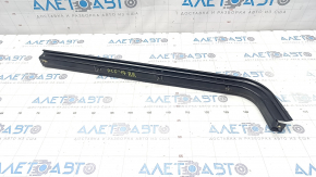 Door guide rear right center Chrysler Pacifica 17-