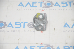 Rear left door lock bracket Polestar 2 21-