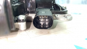 Volkswagen ID.4 21-23 tailgate lock closer