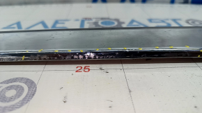 Lower door molding front left Chrysler Pacifica 17- chrome, coating swelled, scratches, broken fasteners