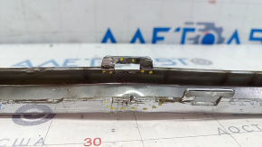 Molding lower grille front bumper central Chrysler Pacifica 17-20 chrome, scratches, sand, cracks in fastening, dent