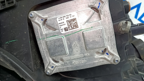 Headlight front right bare Chrysler Pacifica 17-20 with bracket, halogen, sand, broken fastener