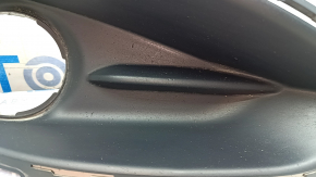 Front bumper grille right Chrysler Pacifica 17-20 under fog lights. scuffs, scratches