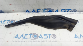 Left windshield wiper seal Chrysler Pacifica 17 - seal dried out