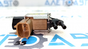 Solenoid valve on the intake Nissan Murano z52 15-24