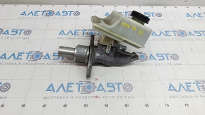 Master brake cylinder with reservoir Mercedes GLS-class X166 13-19 with cover