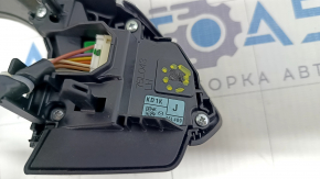Mazda CX-5 17 steering wheel control buttons - broken fasteners
