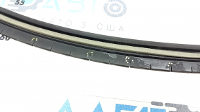 Upper tailgate trim seal Mazda CX-30 20 - tears