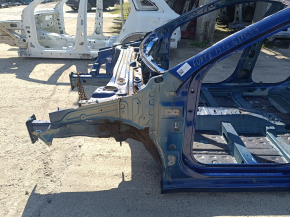 Front left quarter Kia Forte 19-24 on the body, blue