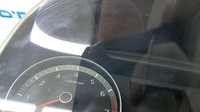 Instrument cluster Kia Forte 19-22 automatic transmission for halogen headlights, 52k, scratches, crack in glass