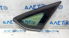 Window blind glass rear right Ford Fusion mk5 13-20 one chrome, scratches