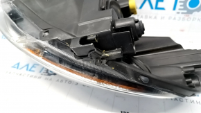Headlight front right bare Fiat 500L 14 - broken fasteners