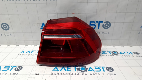 Lamp outer wing right VW Passat b8 16-19 USA halogen dark, scratches