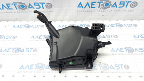Underhood fuse box Kia Forte 20-21 under automatic transmission, halogen headlights