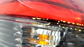 Light outer wing right Nissan Rogue 17- crack in glass, scratch