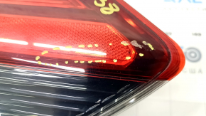 Light outer wing right Nissan Rogue 17- crack in glass, scratch