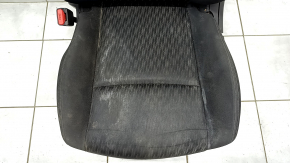 Driver's seat Nissan Rogue 14-20 without airbag, mechanical, black cloth, dry-cleanable, dented, rusty at the bottom