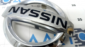 Nissan Rogue 17 Front Grille Emblem - Round, Sand