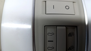 Front ceiling light Audi Q7 4L 10-15 gray under the sunroof, missing mount, scratches, crack in mount
