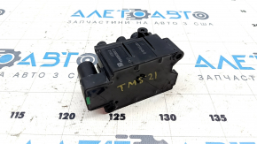 Tesla Model S 21- Air Suspension Valve Block