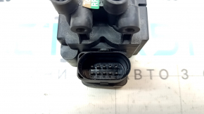 Tesla Model S 21- Air Suspension Valve Block