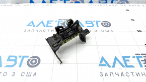 Headlight mounting bracket lower right Ford Edge 15 - crack in the mount