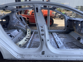 Body pillar center right Tesla Model S 21- on the body