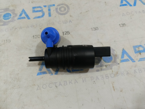 Windshield Washer Motor VW Touareg 11-17 MEYLE