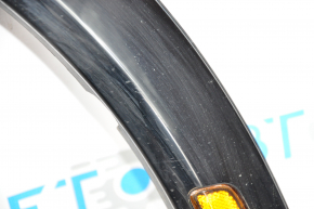 Front right fender arch trim Ford Mustang Mach-E 21-23 black gloss with reflector, minor scratches