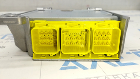 SRS airbag module airbag computer Toyota Rav4 19- 2.5