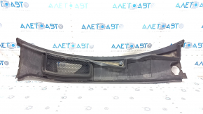 Windscreen wiper grille plastic Audi Q7 16-19 tear