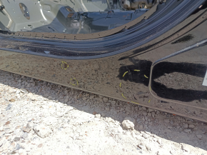 Body pillar central left Ford Edge 15 - on the body, dent, bumps