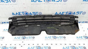 Lower grille of front bumper Lexus CT200h 11-13 prerest, broken