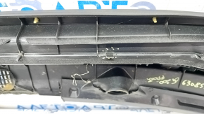 Windscreen wiper grille plastic Lexus CT200h 11-17 broken fasteners
