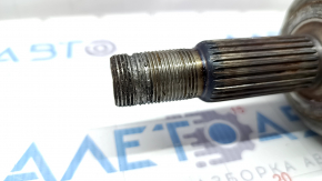 Drive axle shaft front right Lexus CT200h 11-17 rusty, thread stripped