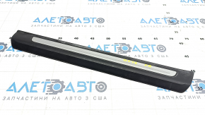 Door sill trim front right outer Audi Q7 16- black with chrome, scratches