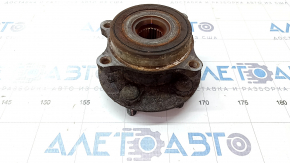 Front right hub Lexus CT200h 11-17 rusty, play, bearing hums