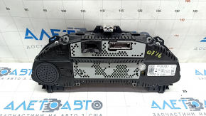Instrument cluster Audi Q7 16-52k, scratches
