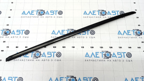 Windshield molding right Lexus CT200h 11-17 broken fasteners