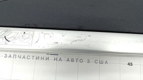 Trunk curtain Lexus CT200h 11-17 scratches, needs cleaning