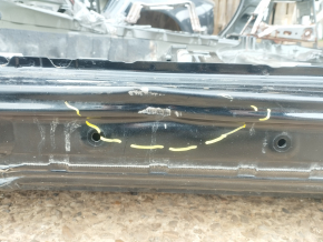 Front left quarter Toyota Rav4 19 - on the body, black, painted, dented
