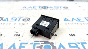 USB Hub Chevrolet Bolt EUV 22-23 rear